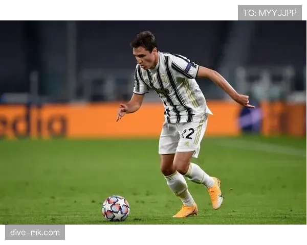 萨卡 vs 维尼修斯：左右边锋进攻效率与战术适配差异